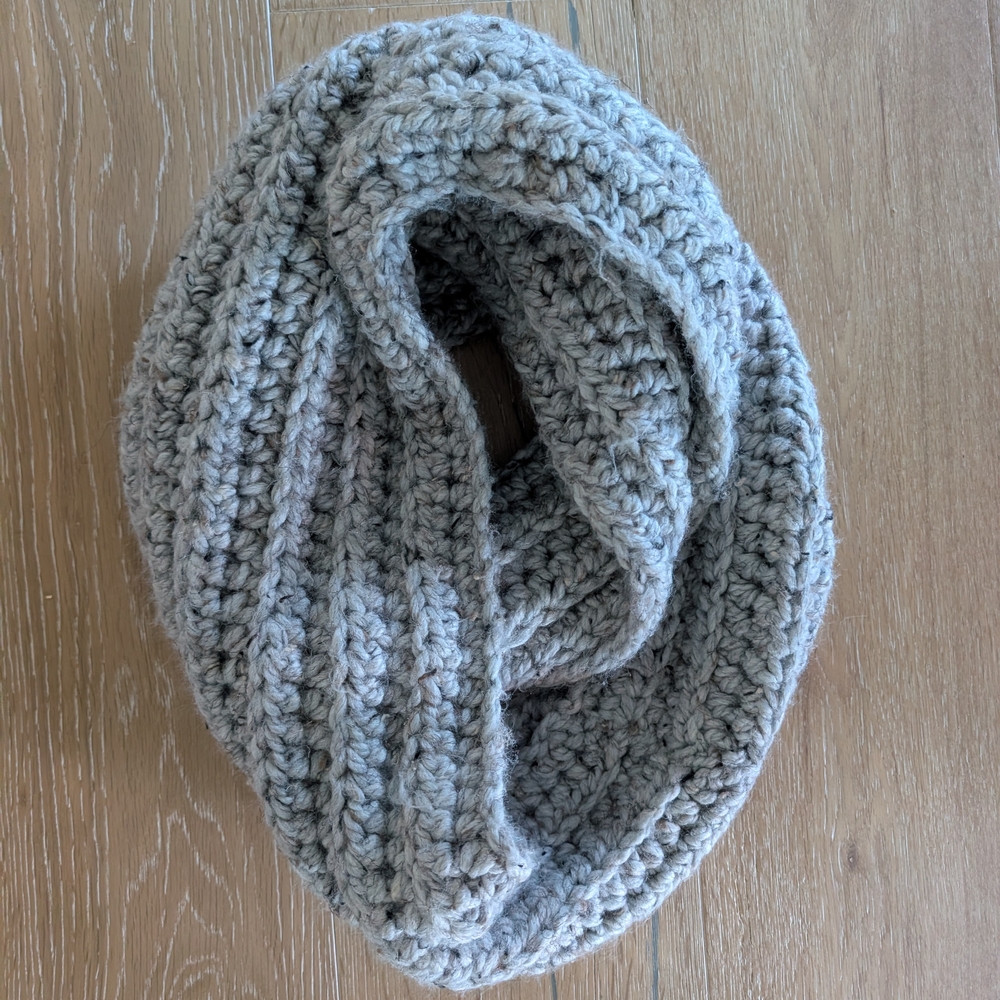 Handmade Chunky Crochet Infinity Scarf - Light Heather Gray